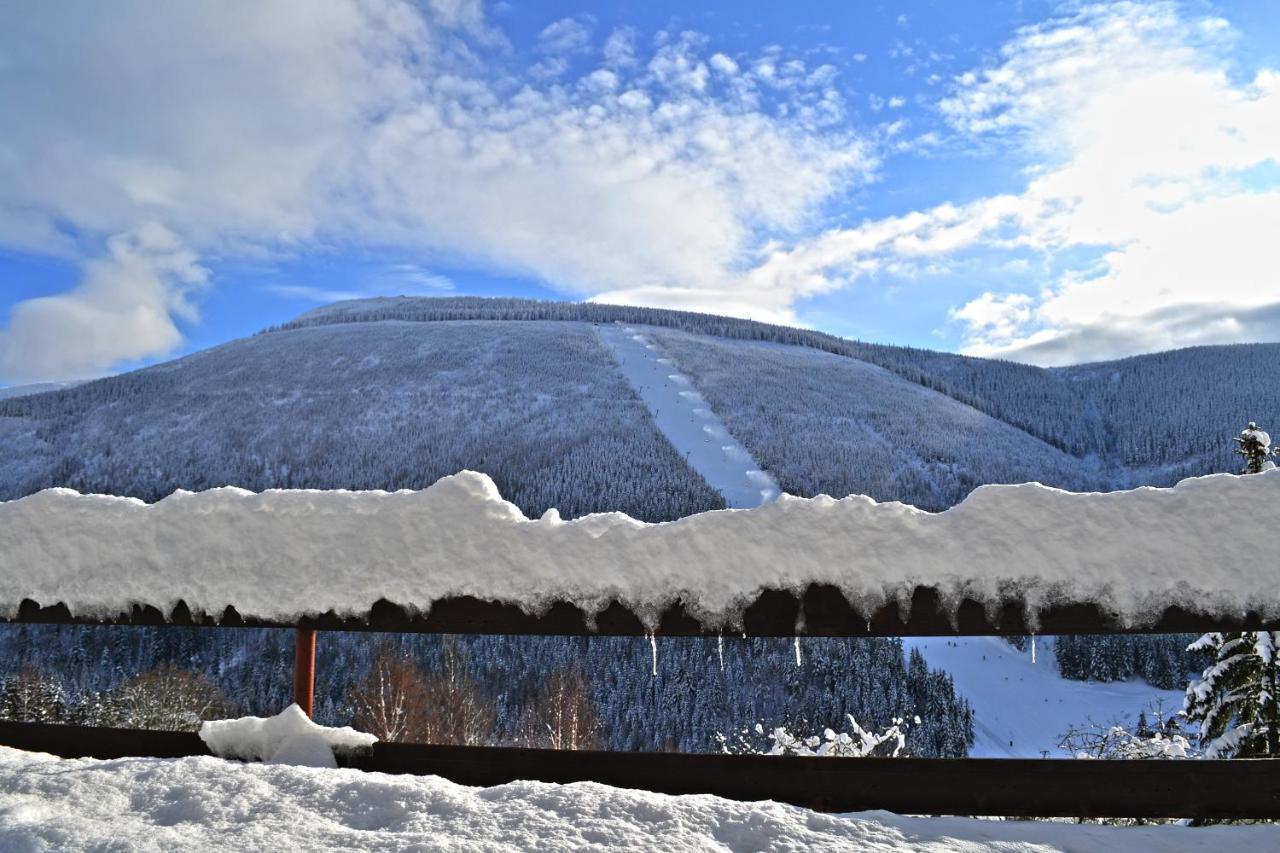 Hotel Panorama Špindlerŭv Mlýn Exteriör bild